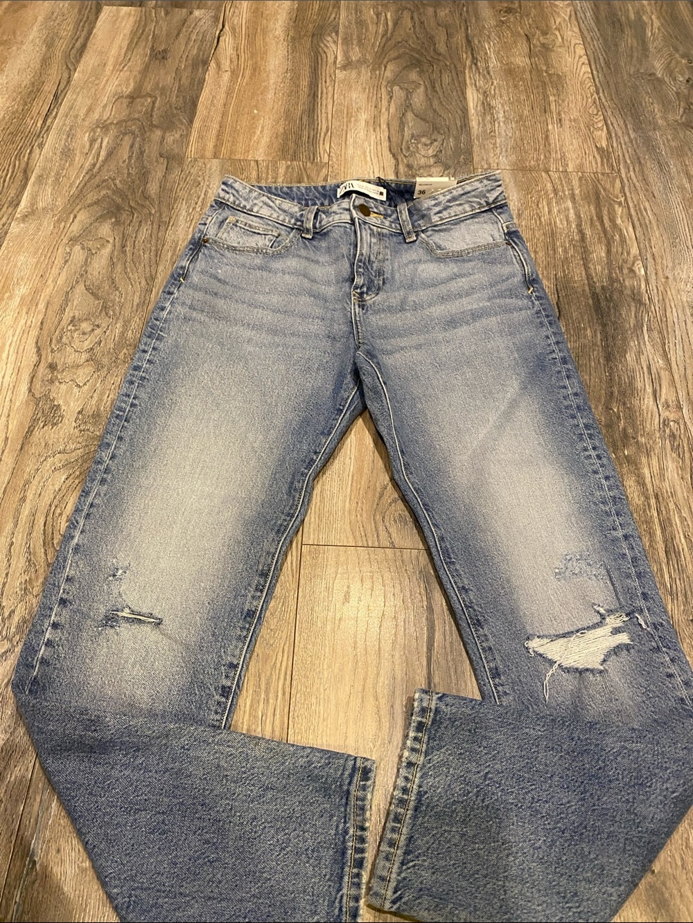 NWT Zara jeans size 4